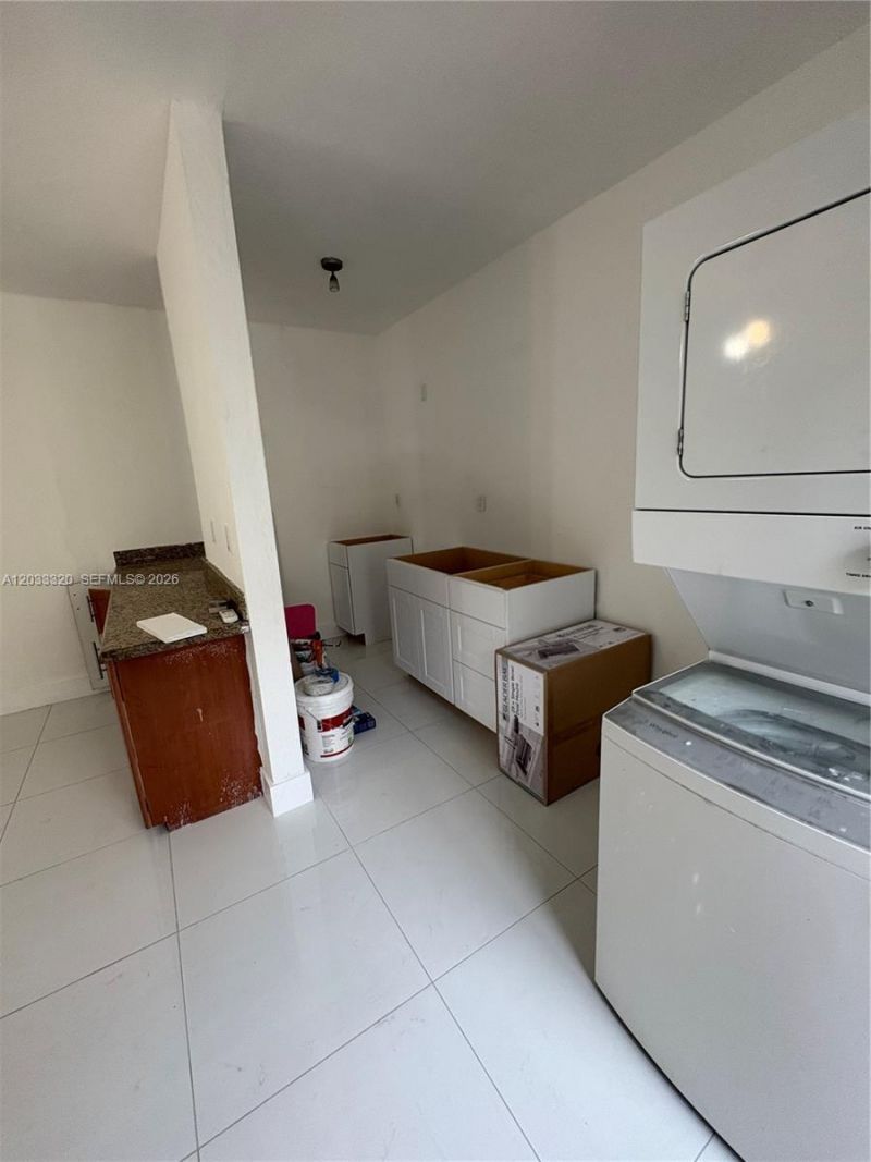 7920 Harding Ave, Unit 8, Miami Beach, FL 33141 Photo
