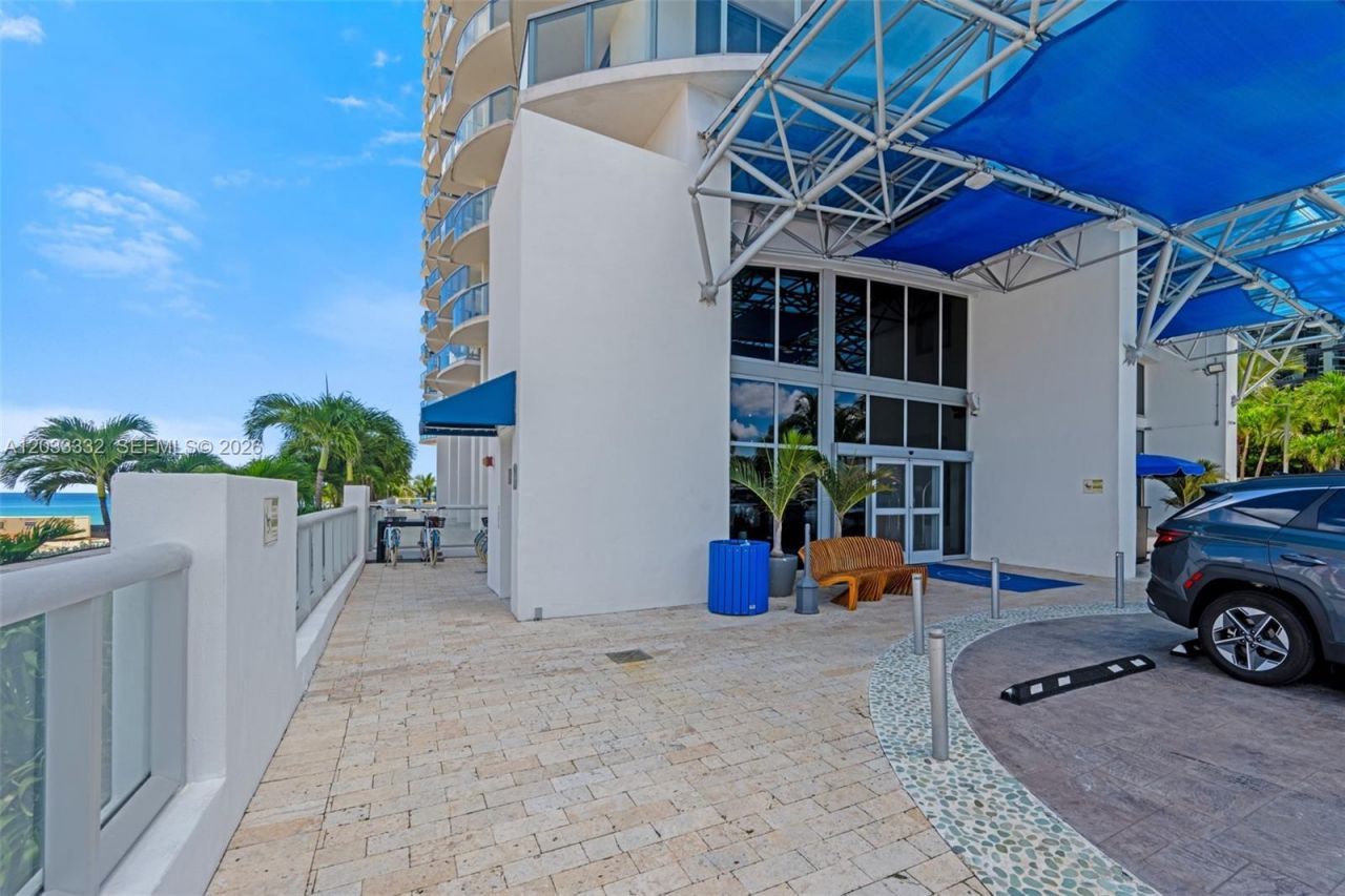 18683 Collins Ave , Unit 2503, Sunny Isles Beach, FL 33160 Photo