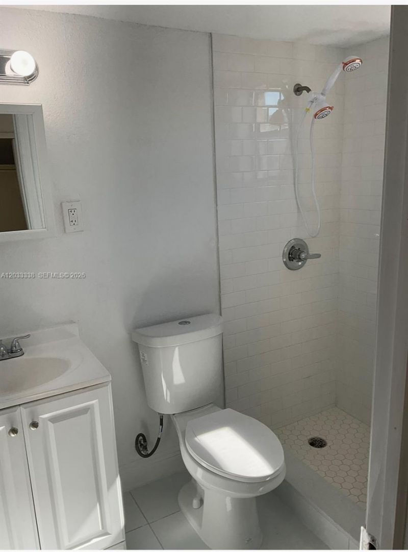 6780 SW 44th St , Unit 2, Miami, FL 33155 Photo