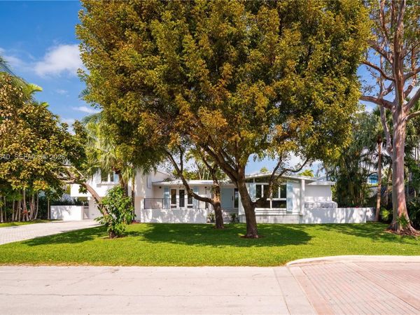 669 S Mashta Dr , Key Biscayne, FL 33149