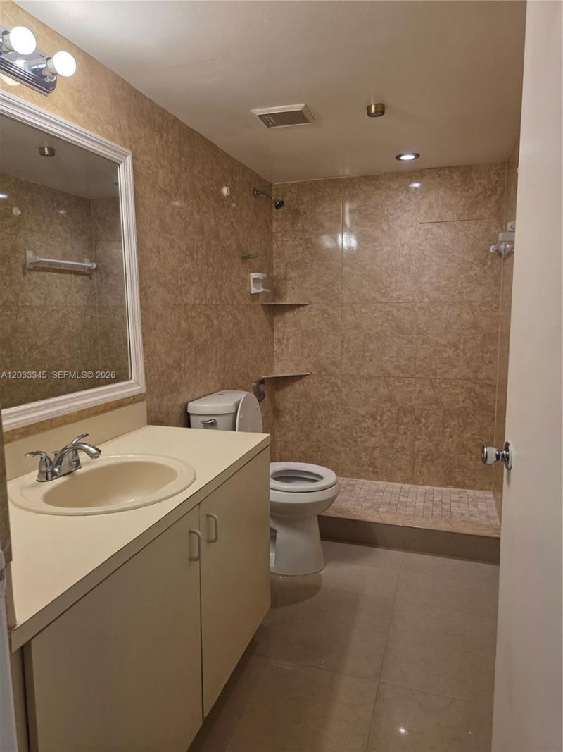 8050 NW 8th St, Unit 110, Miami, FL 33126 Photo