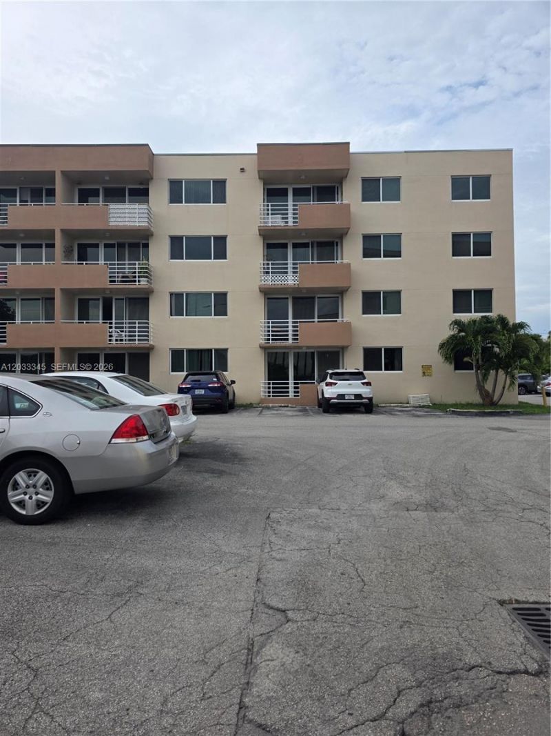 8050 NW 8th St, Unit 110, Miami, FL 33126 Photo