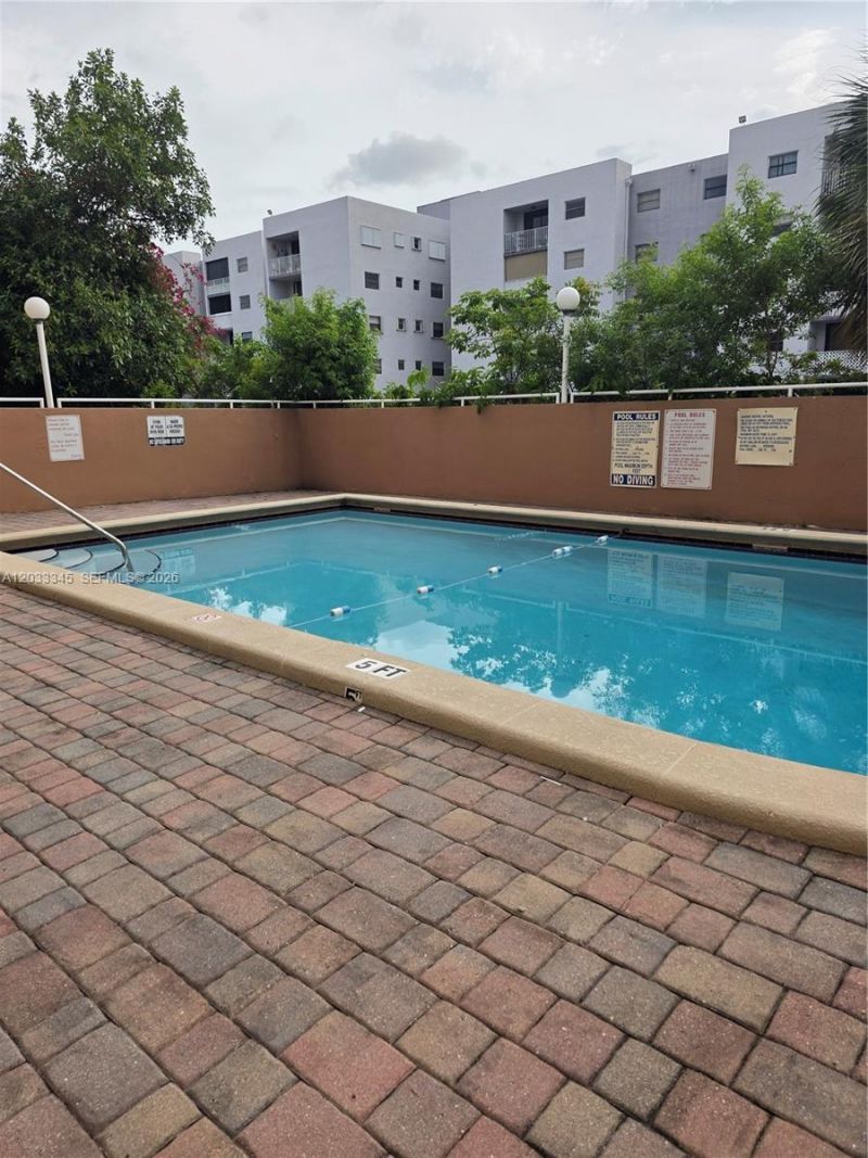 8050 NW 8th St, Unit 110, Miami, FL 33126 Photo