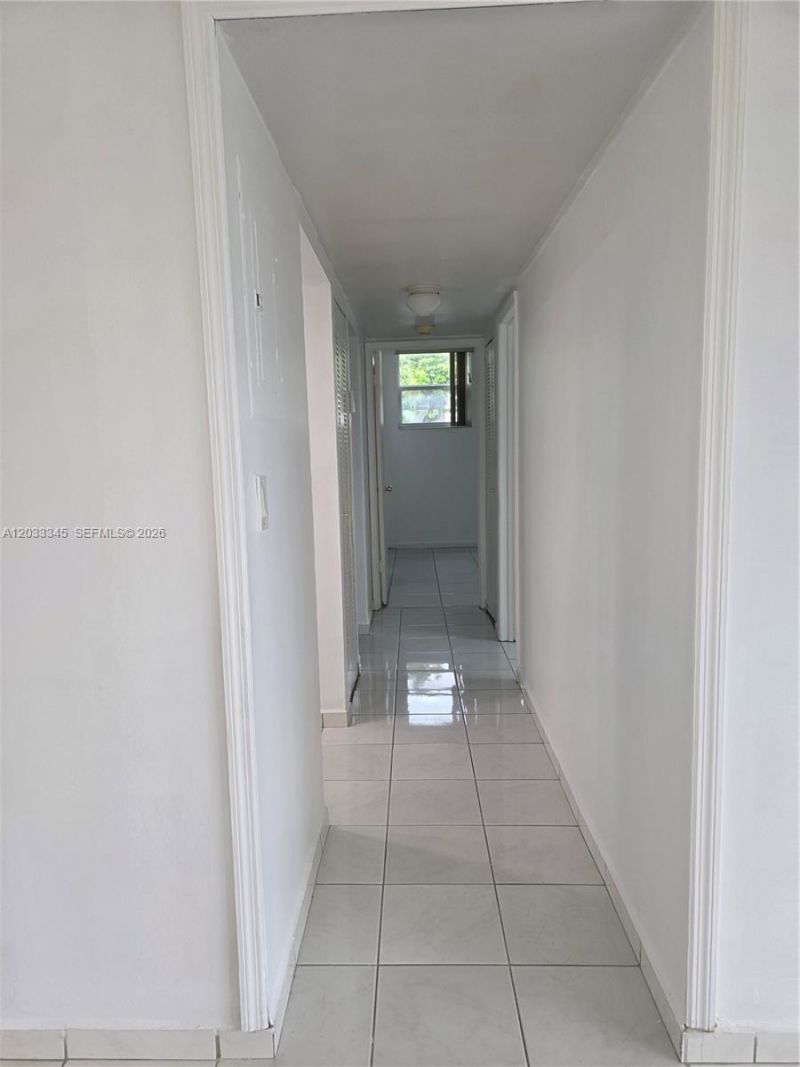 8050 NW 8th St, Unit 110, Miami, FL 33126 Photo