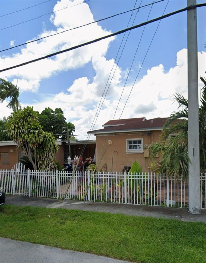9039 SW 34th St , Miami, FL 33165 Photo