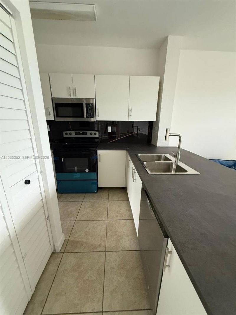 2819 SE 1st Dr , Unit 9, Homestead, FL 33033 Photo