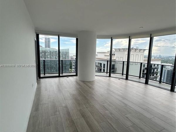 55 SW 9th St , Unit 3506, Miami, FL 33130