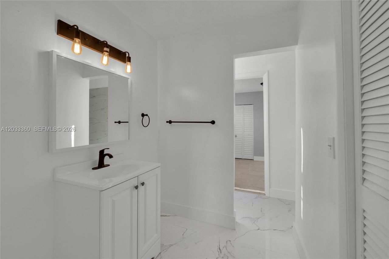 2641 NW 44th Ave , Lauderhill, FL 33313 Photo