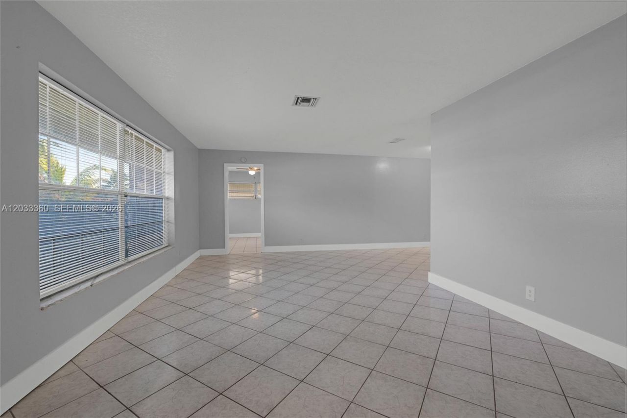 2641 NW 44th Ave , Lauderhill, FL 33313 Photo