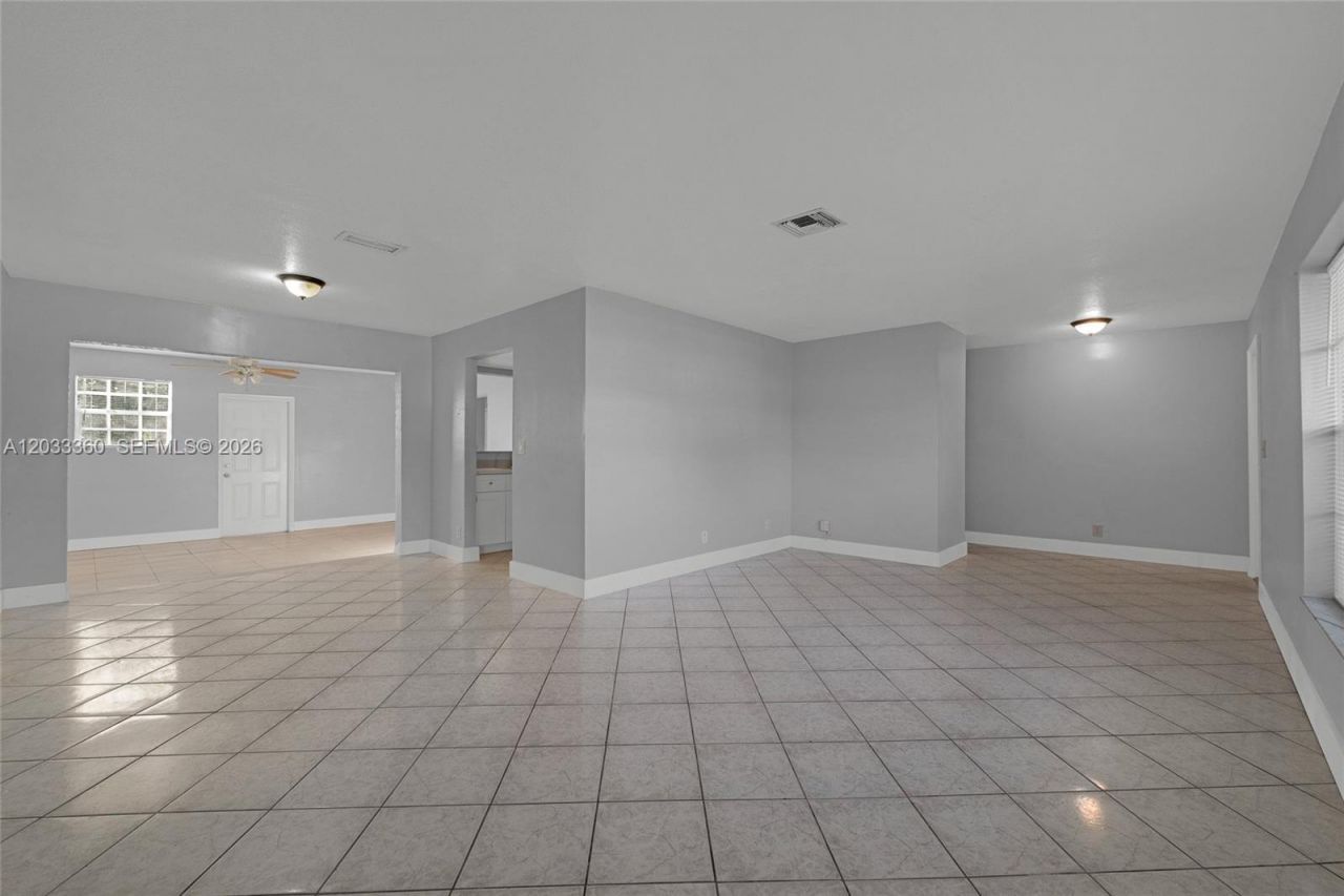 2641 NW 44th Ave , Lauderhill, FL 33313 Photo