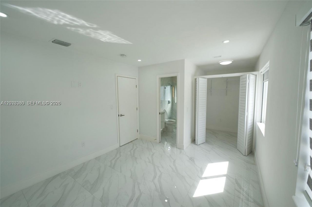 10381 SW 32nd St , Unit 10381, Miami, FL 33165 Photo