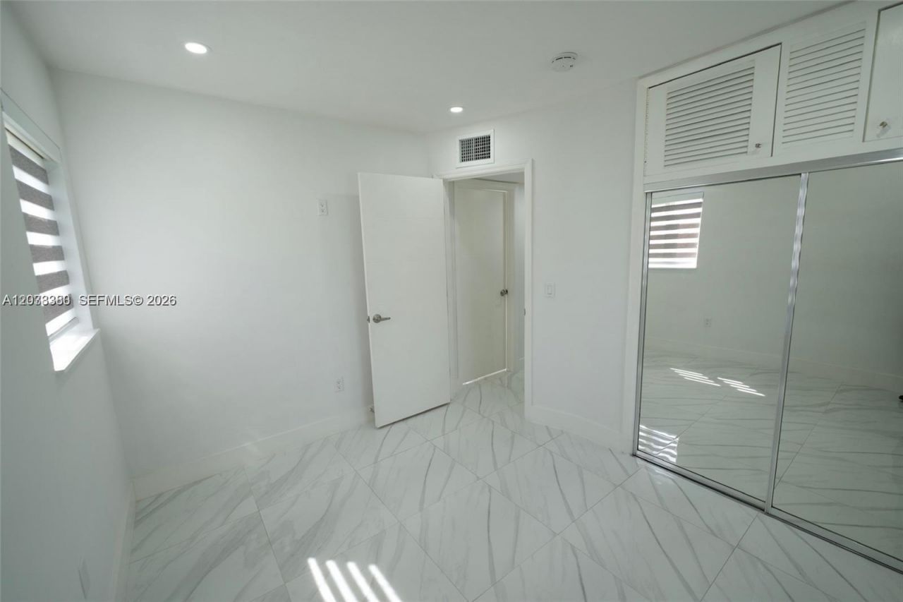 10381 SW 32nd St , Unit 10381, Miami, FL 33165 Photo