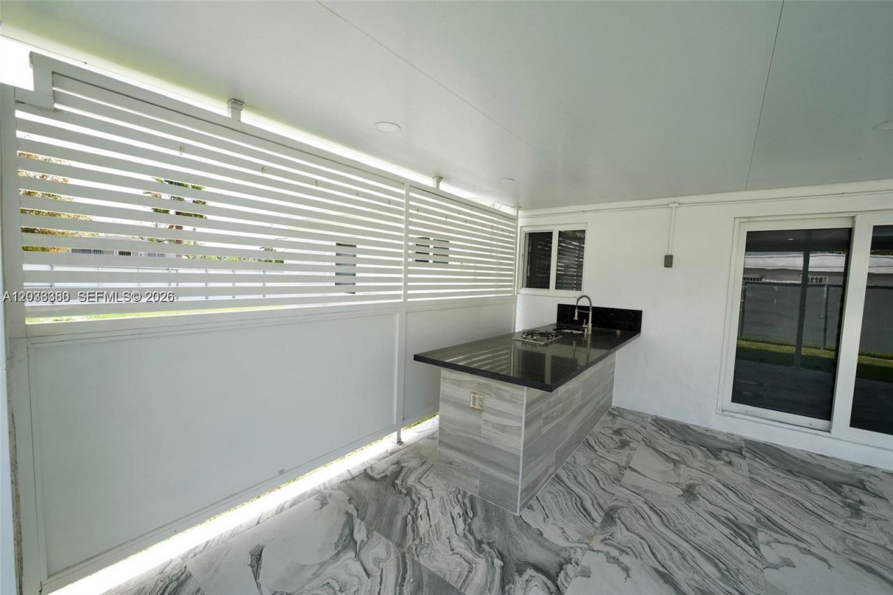 10381 SW 32nd St , Unit 10381, Miami, FL 33165 Photo
