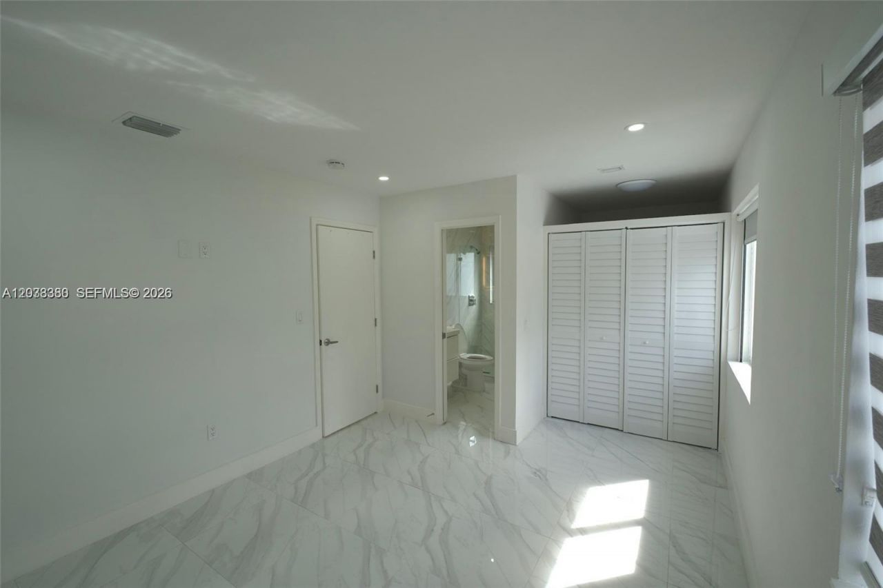 10381 SW 32nd St , Unit 10381, Miami, FL 33165 Photo