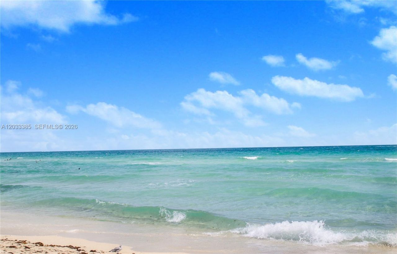 6885 Byron Ave , Unit 103, Miami Beach, FL 33141 Photo
