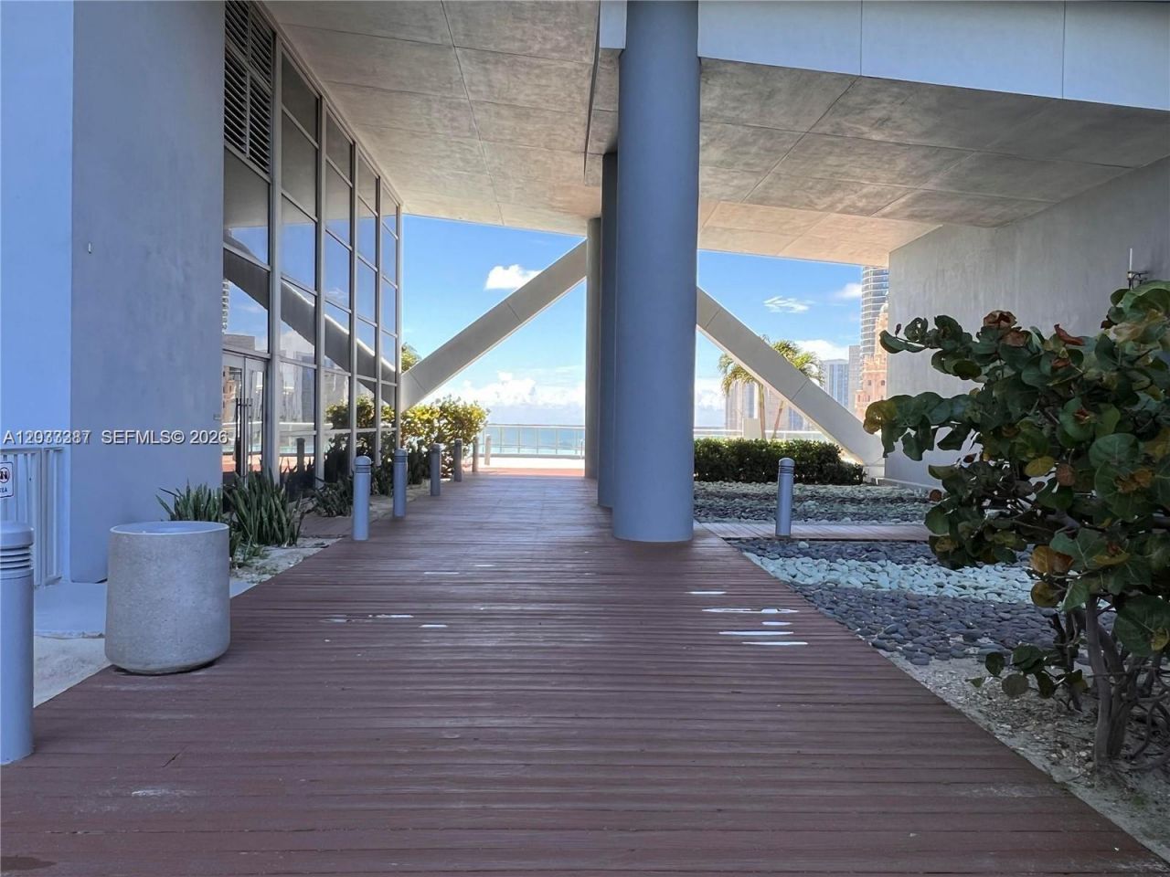 888 Biscayne Blvd , Unit 3001, Miami, FL 33132 Photo