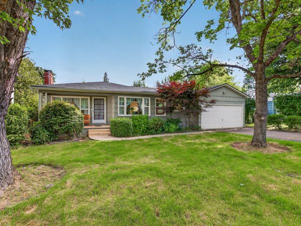 2317 E Main Street, Medford, OR 97504