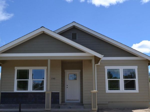 1540 W Harbeck Road, Grants Pass, OR 97527