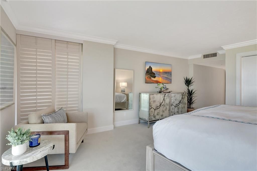 2357 Gulf Shore Blvd N, Unit 107, Naples, FL 34103 Photo