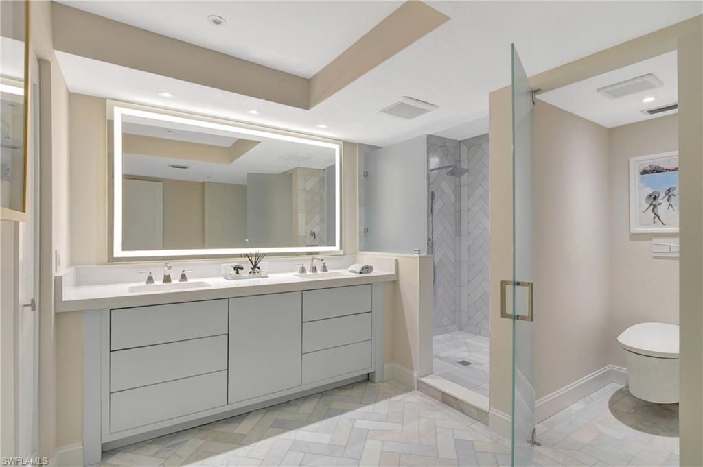 2357 Gulf Shore Blvd N, Unit 107, Naples, FL 34103 Photo
