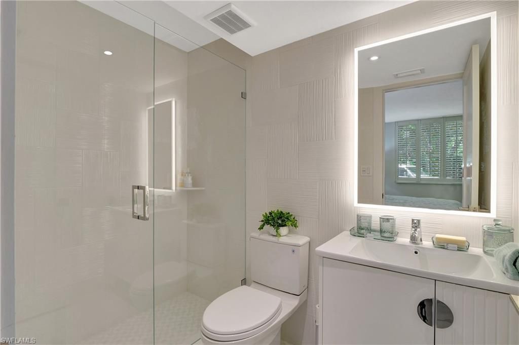 2357 Gulf Shore Blvd N, Unit 107, Naples, FL 34103 Photo
