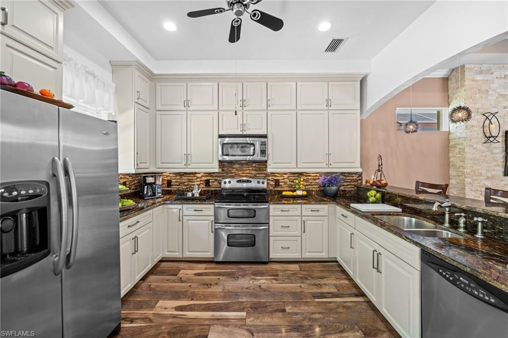 4830 Europa Dr, Naples, FL 34105 Photo