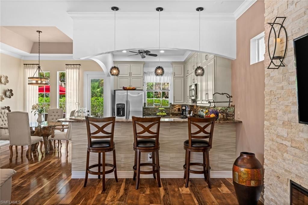 4830 Europa Dr, Naples, FL 34105 Photo