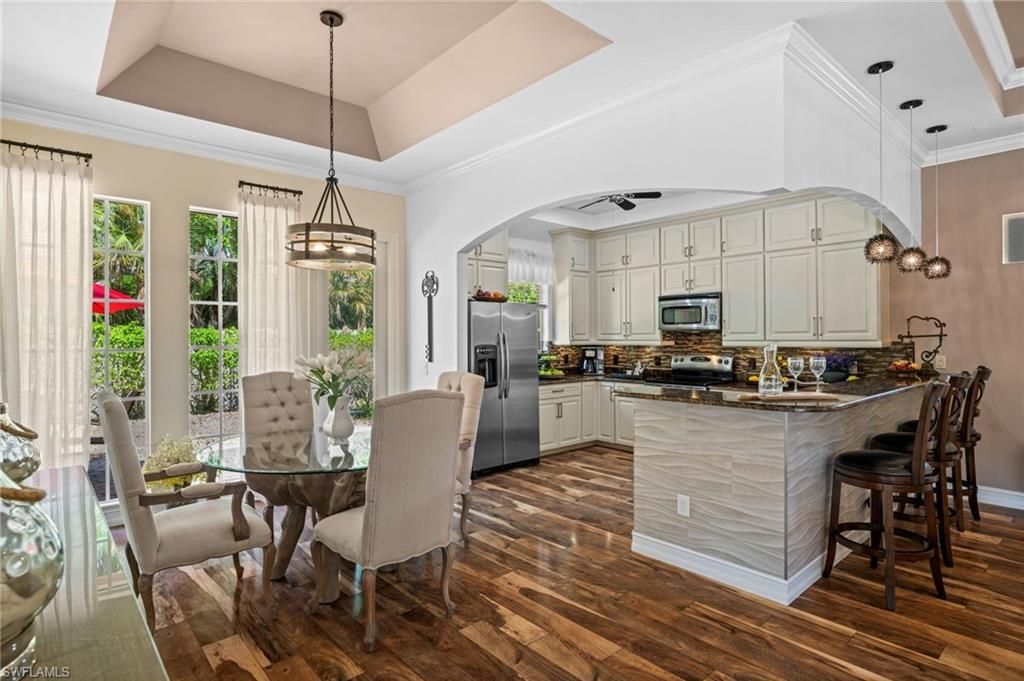 4830 Europa Dr, Naples, FL 34105 Photo