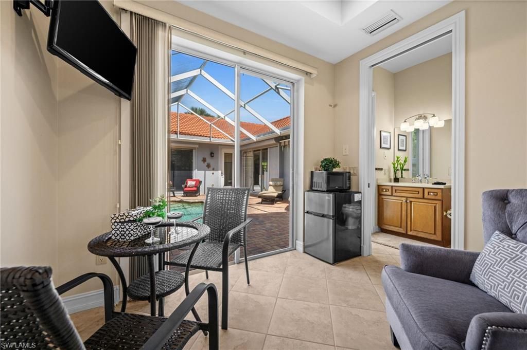 4830 Europa Dr, Naples, FL 34105 Photo
