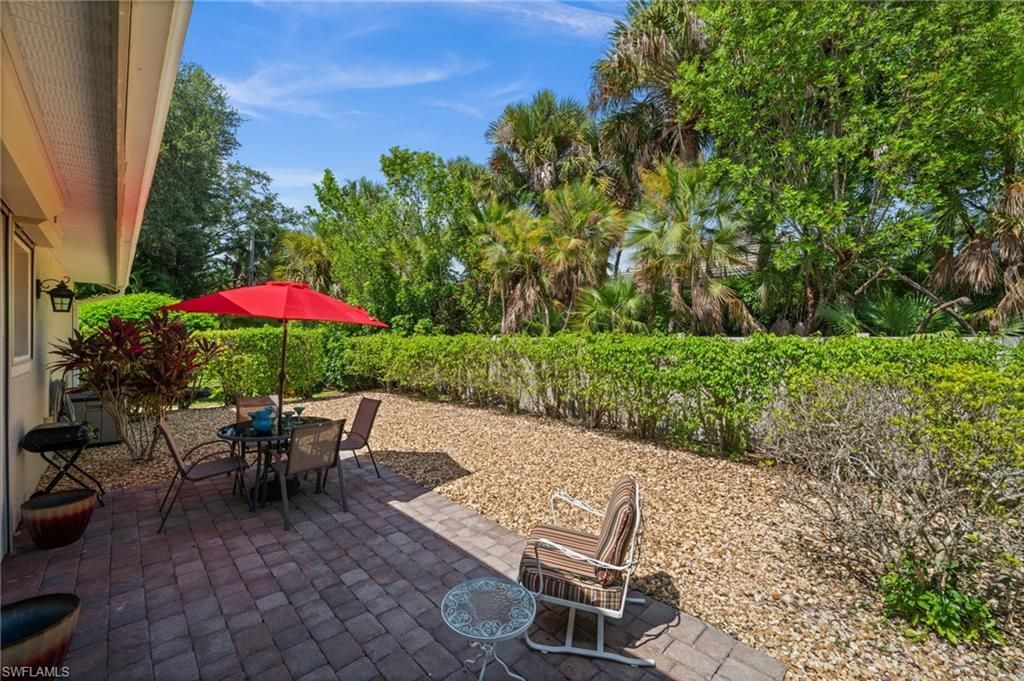 4830 Europa Dr, Naples, FL 34105 Photo