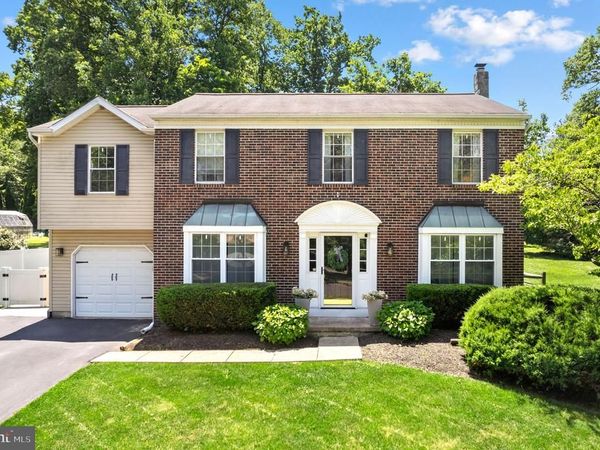 212 GRAYS LANE, LANSDALE, PA 19446