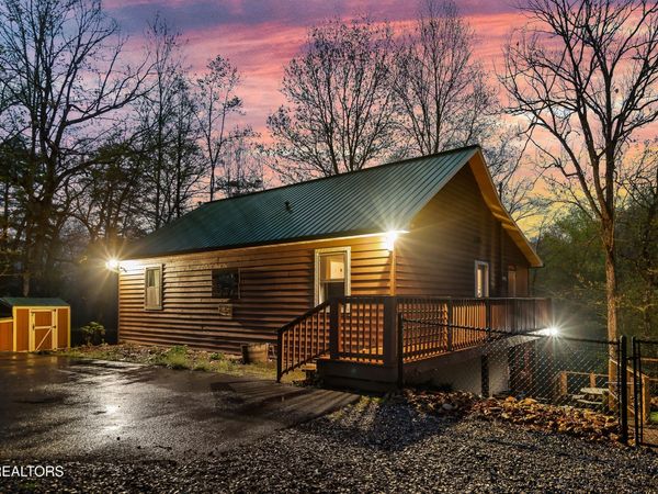 1544 Deer Browse Way, Sevierville, TN 37876