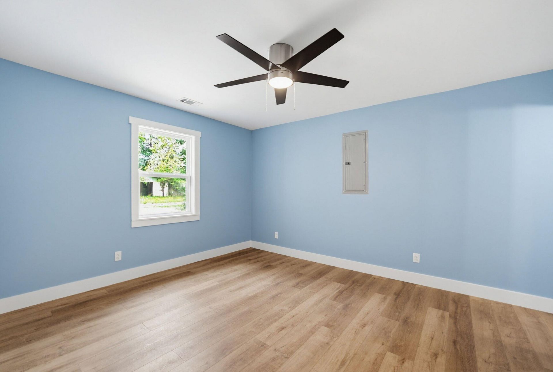 95 Fox Lane Photo 11