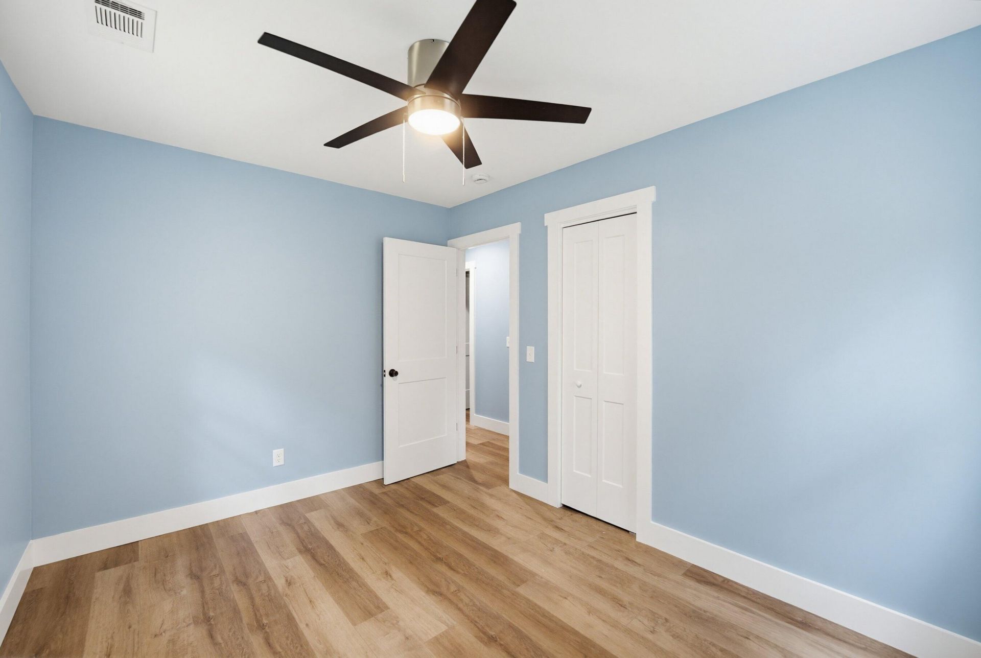 95 Fox Lane Photo 18