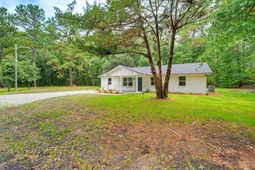 95 Fox Lane photo 4