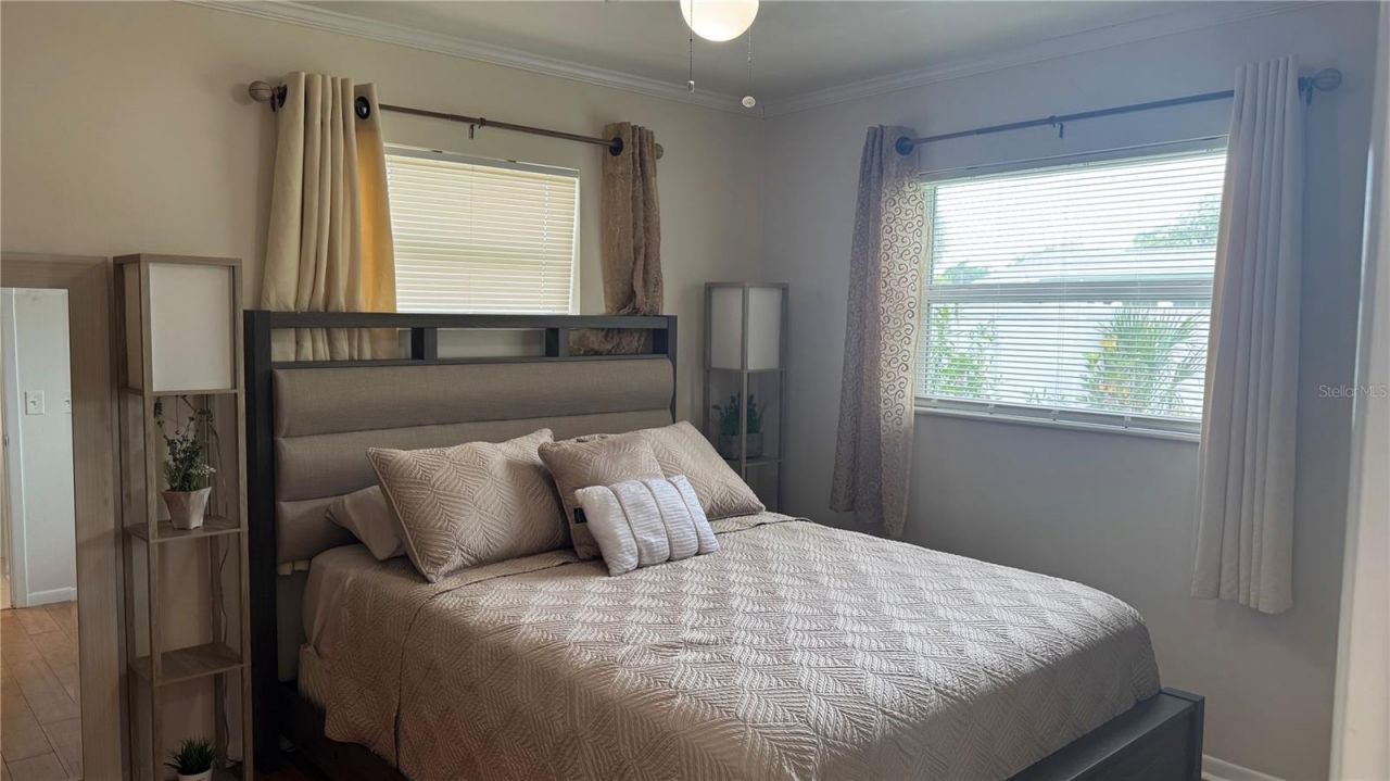 9652 Commodore Drive , Seminole, FL 33776 Photo