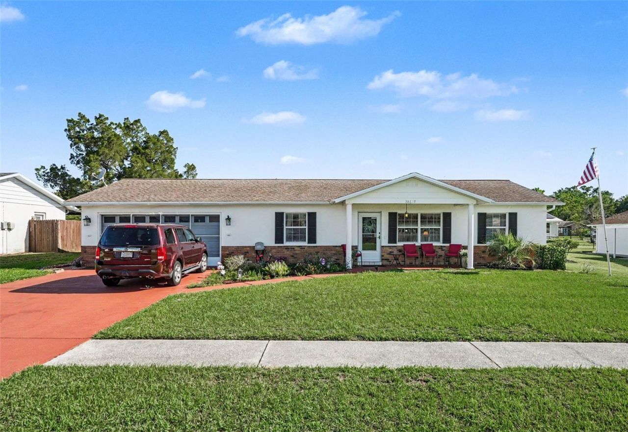 38619 Trellis Avenue , Zephyrhills, FL 33540 Photo