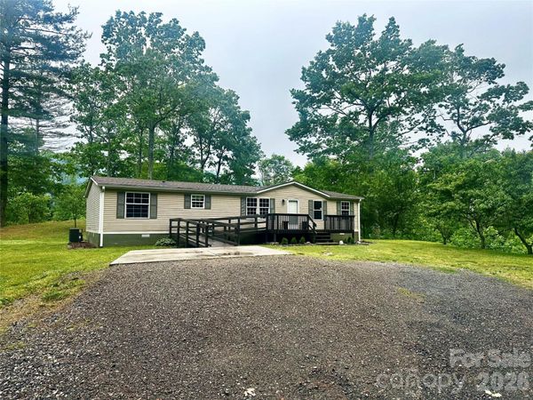 105 Satinwood Drive , Burnsville, NC 28714