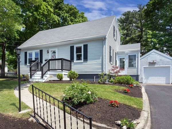92 Hawthorn, Westwood, MA 02090