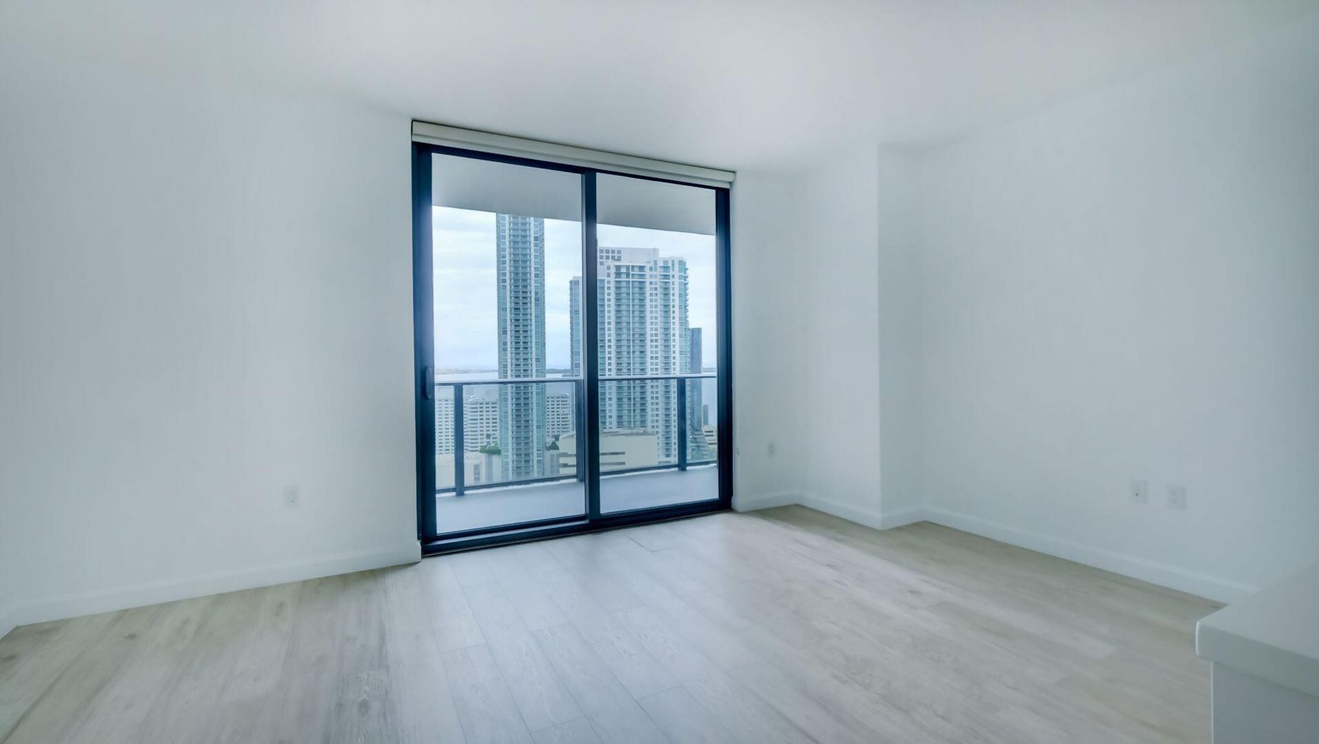 45 SW 9th Street, Unit 2502, Miami, FL 33130 Photo