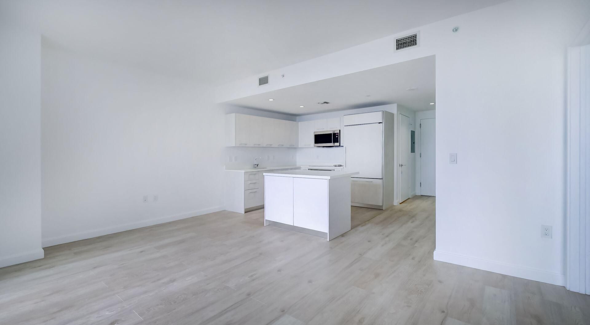 45 SW 9th Street, Unit 2502, Miami, FL 33130 Photo