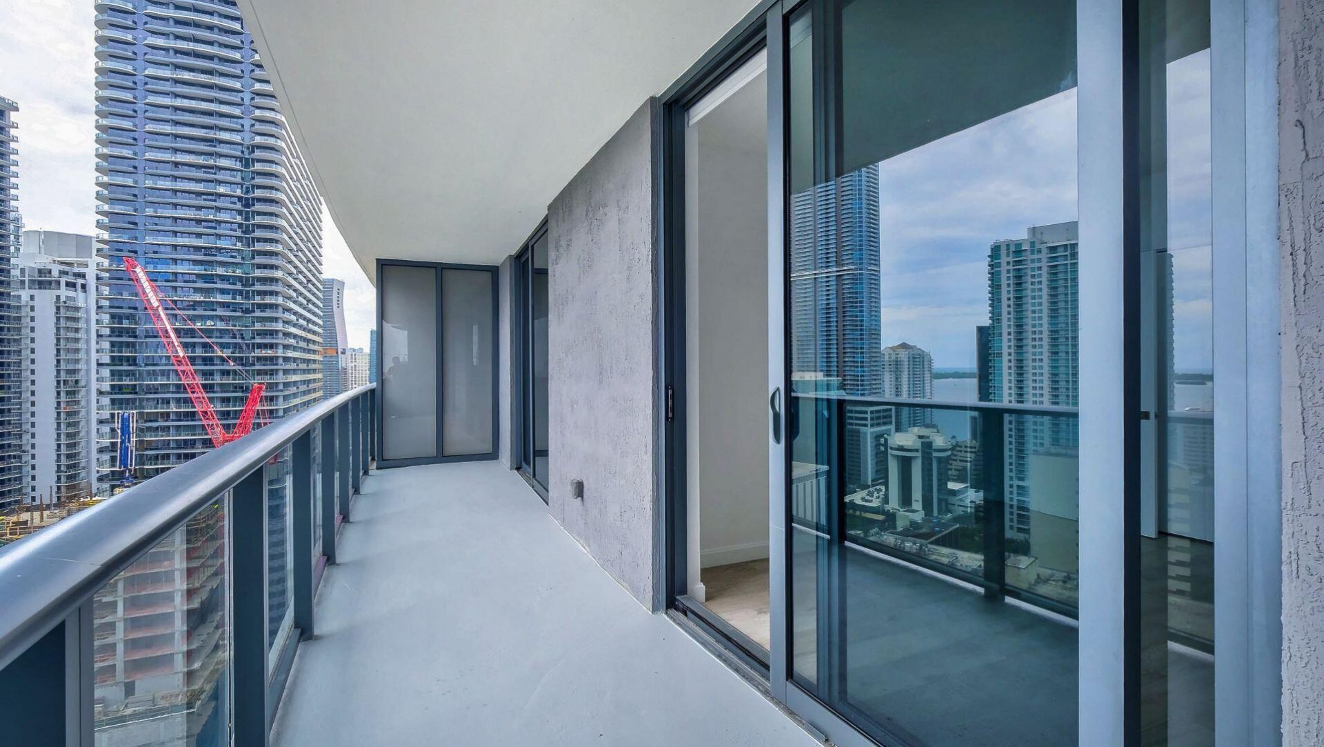 45 SW 9th Street, Unit 2502, Miami, FL 33130 Photo