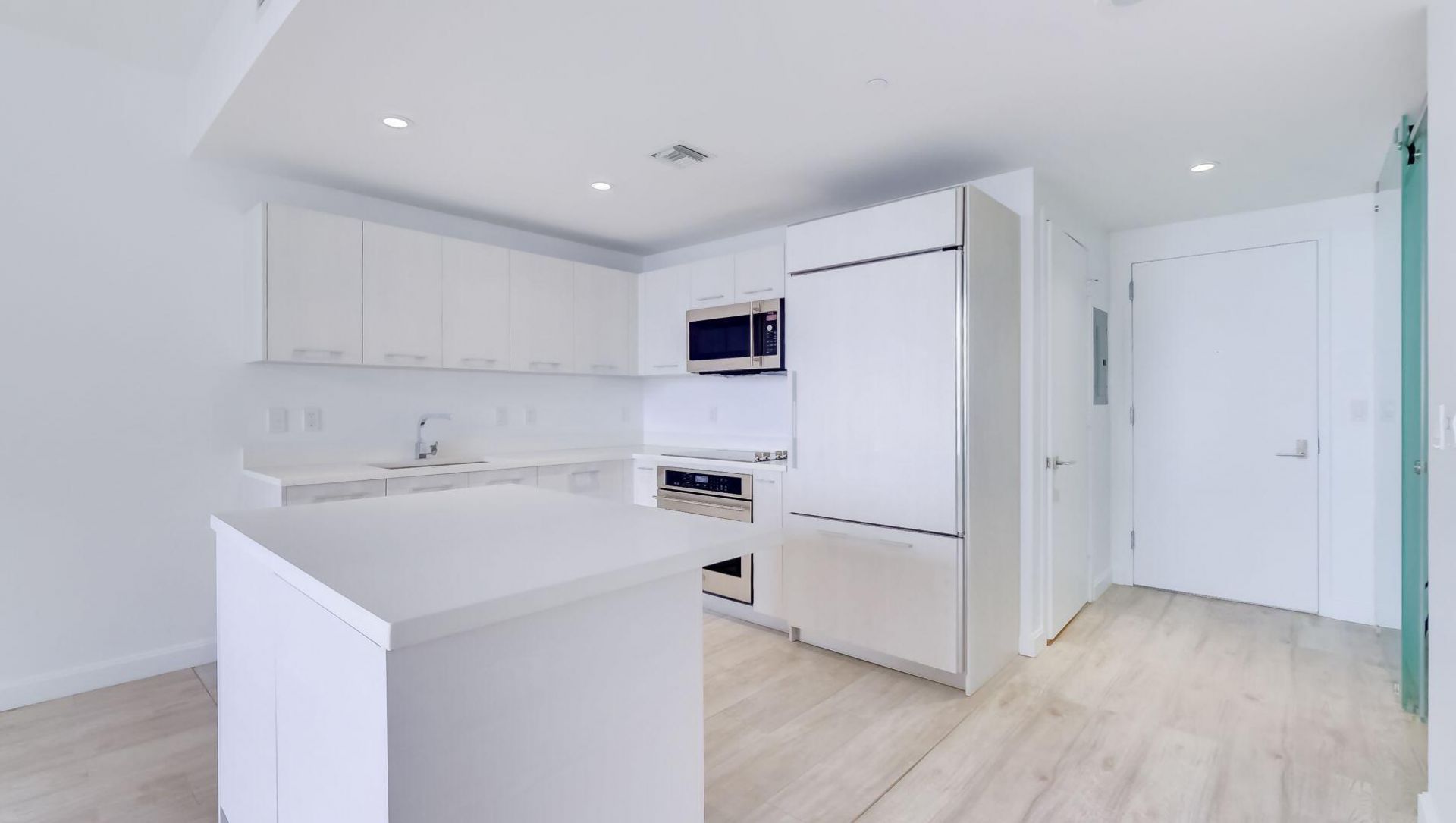 45 SW 9th Street, Unit 2502, Miami, FL 33130 Photo