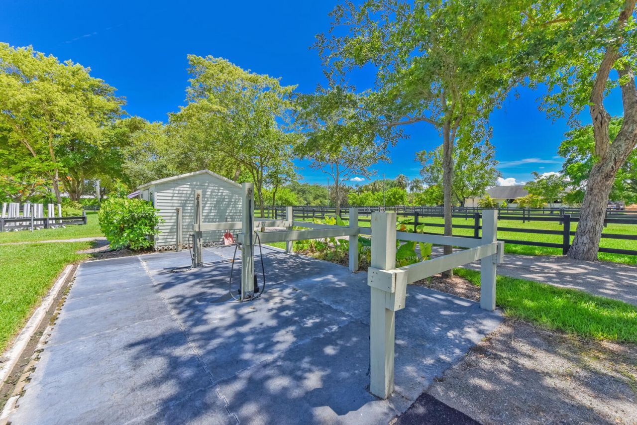 2040 Appaloosa Trail, Wellington, FL 33414 Photo