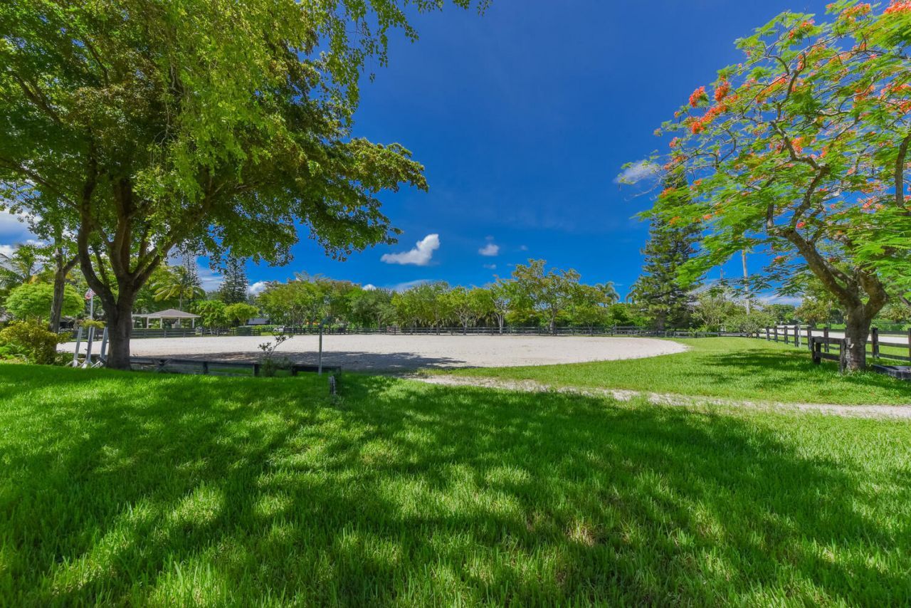 2040 Appaloosa Trail, Wellington, FL 33414 Photo