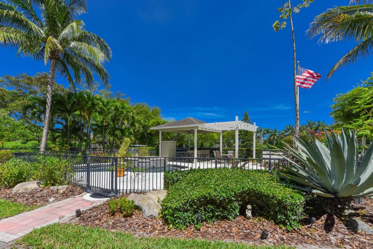 2040 Appaloosa Trail, Wellington, FL 33414 Photo