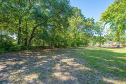 1536 A Boston Grill Road photo 4