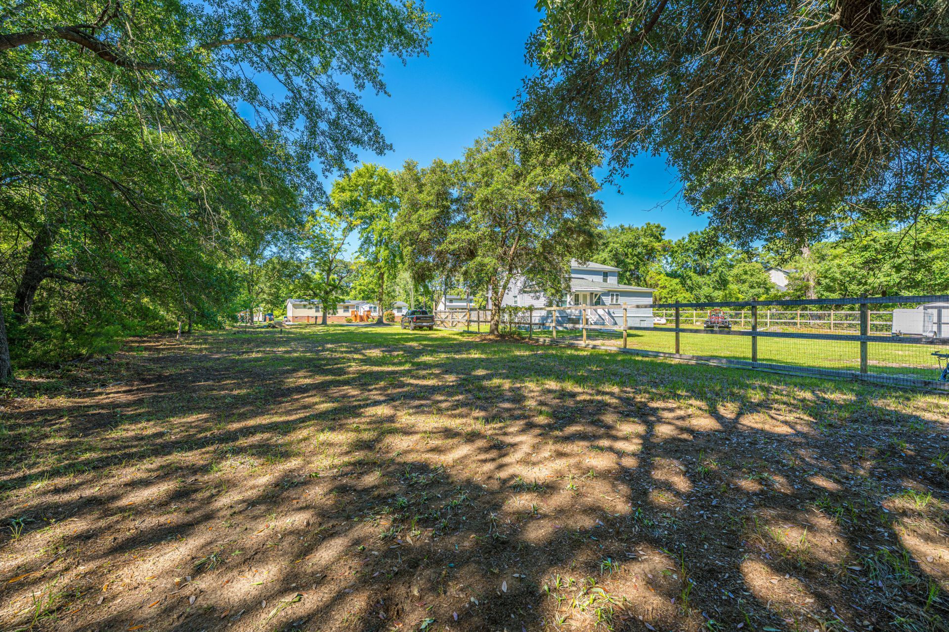 1536 A Boston Grill Road Photo 9