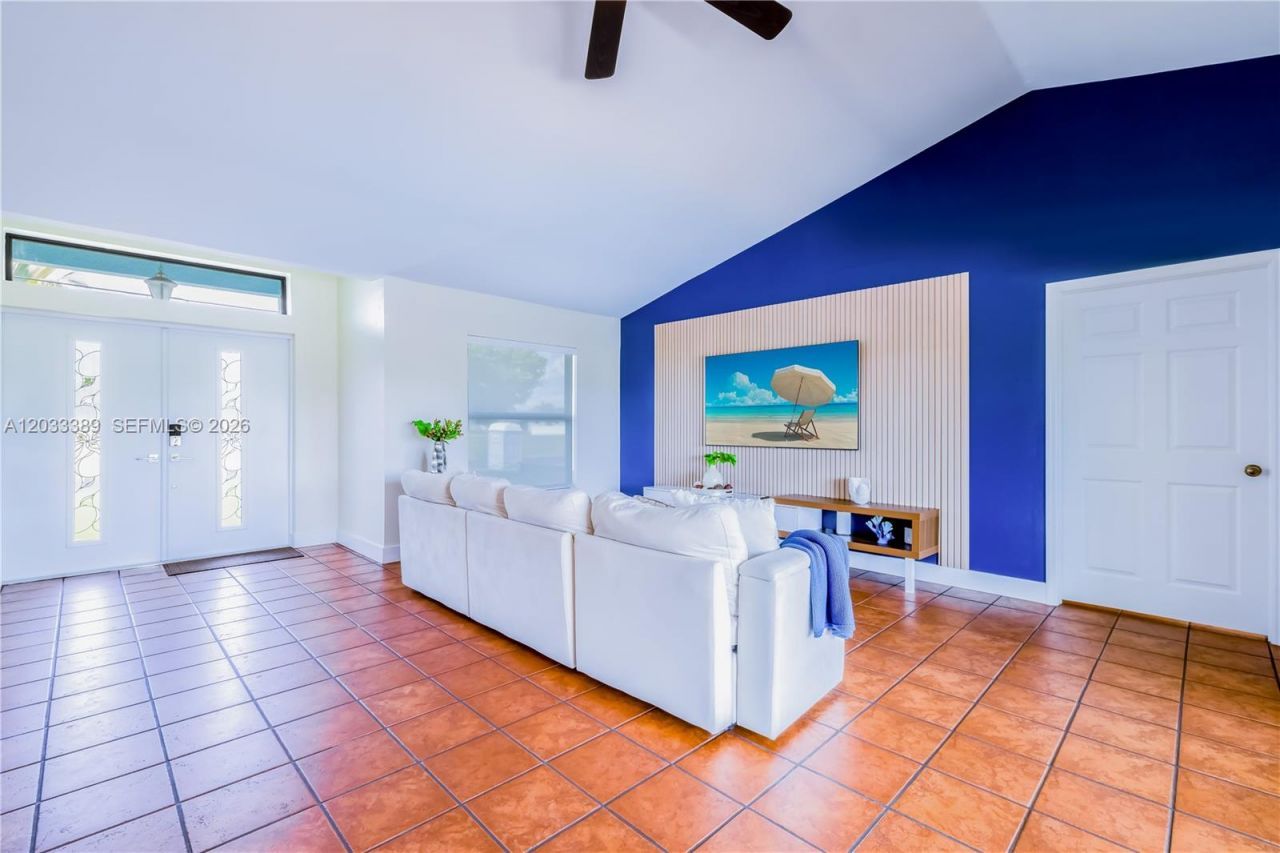 2724 SW 1st Ter, Cape Cor Na, Cape Coral, FL 33991 Photo
