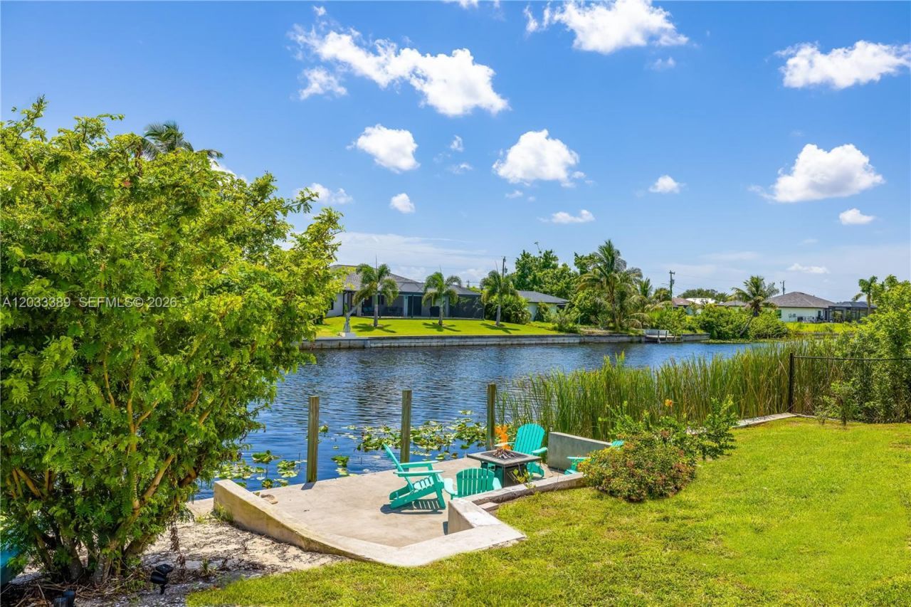 2724 SW 1st Ter, Cape Cor Na, Cape Coral, FL 33991 Photo
